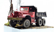 Diamond T972 Dump Truck 1:35